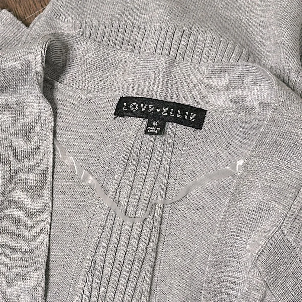 NWOT Love Ellie Cardigan w/ Ribbed Detail‎ - Gray